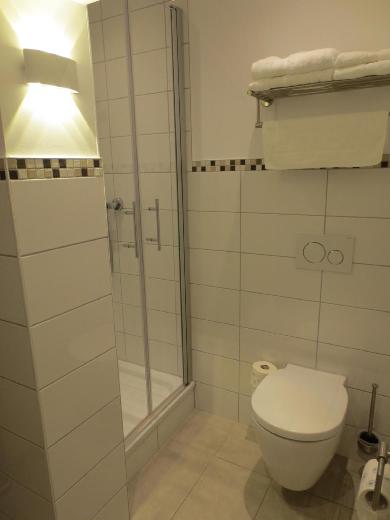 List Five - Your British Guesthouse Estugarda Exterior foto