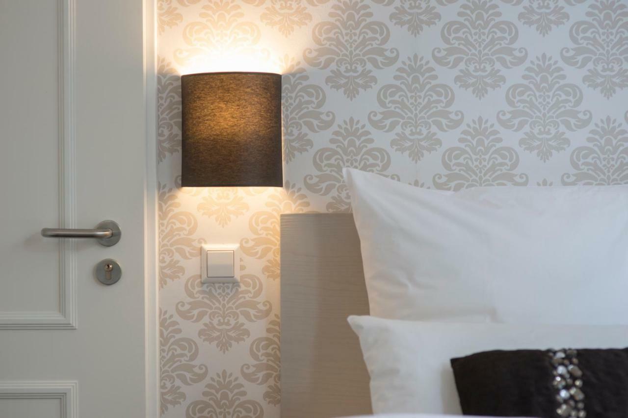 List Five - Your British Guesthouse Estugarda Exterior foto