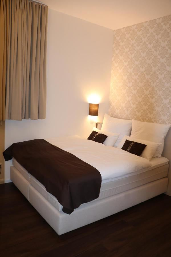 List Five - Your British Guesthouse Estugarda Exterior foto